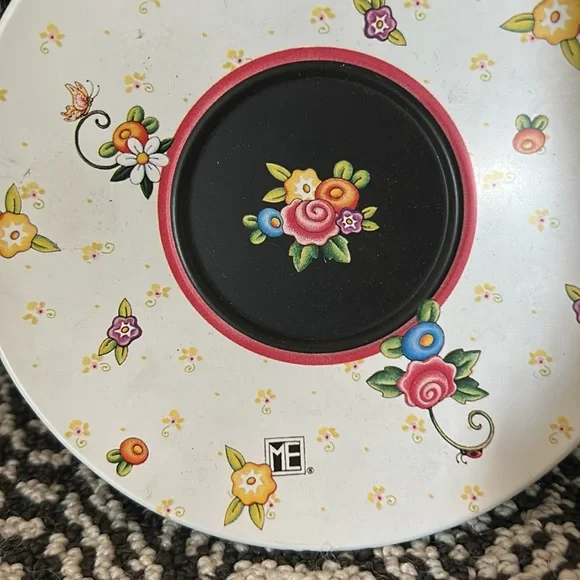 Mary Engelbreit Metal Cup/Saucer-2001 - Picture 4 of 7